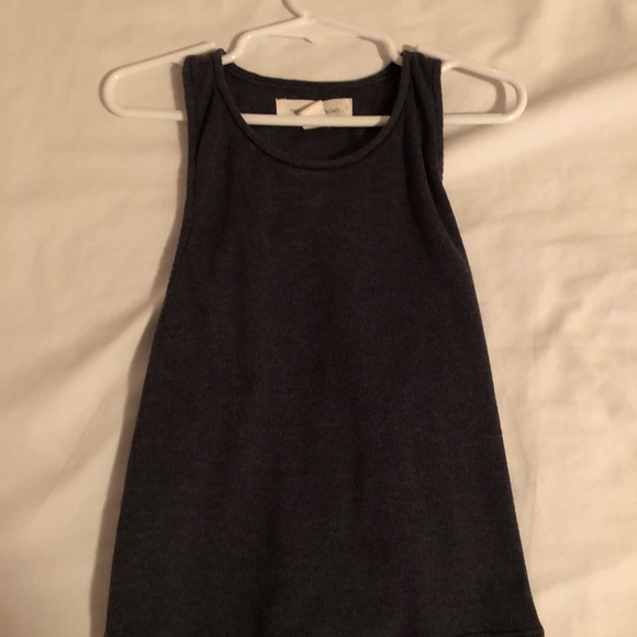 Cropped tank - Picture 1 of 3